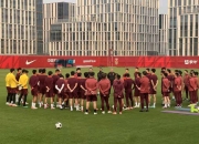 乐鱼体育在线登陆-决胜时刻！球员奋勇拼搏争夺胜利