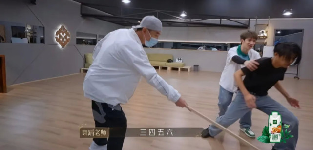 迈出第一步，芬兰击剑选手披荆斩棘的简单介绍